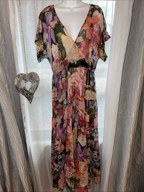 Newport News Multicolor Floral Maxi Dress